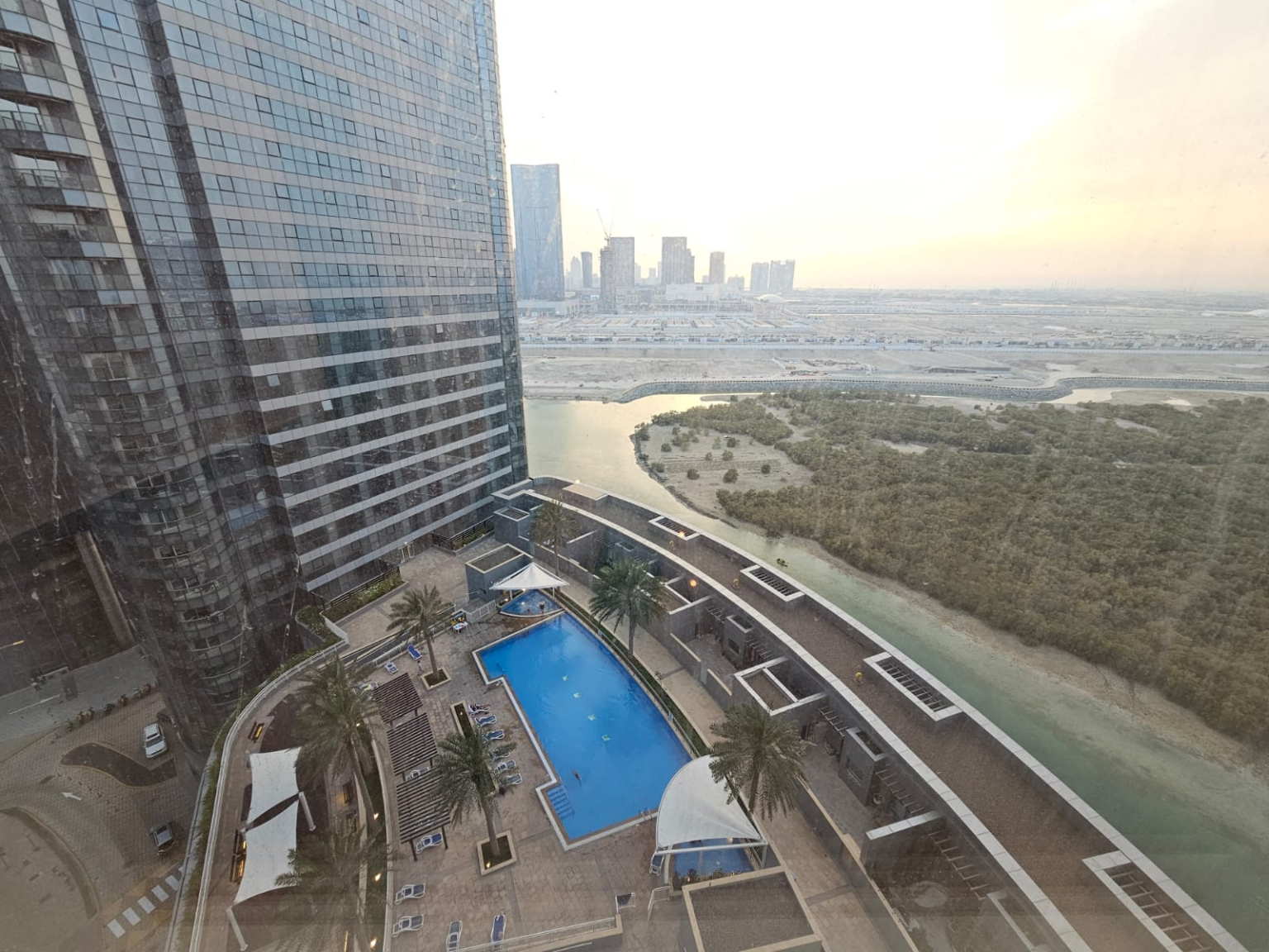 1BR_Marina Bay c3 City of Lights|Ready To Move In | High Floor | Laundry Room