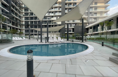 Studio _ The Gate Masdar | Fully Furnished Cozy Unit | Stunning Community